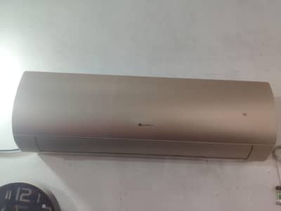 Green AC inverter 1 ton only 3 month used