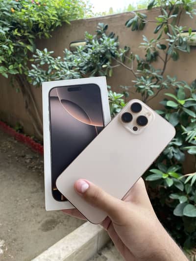 Apple iPhone 16 Pro Max