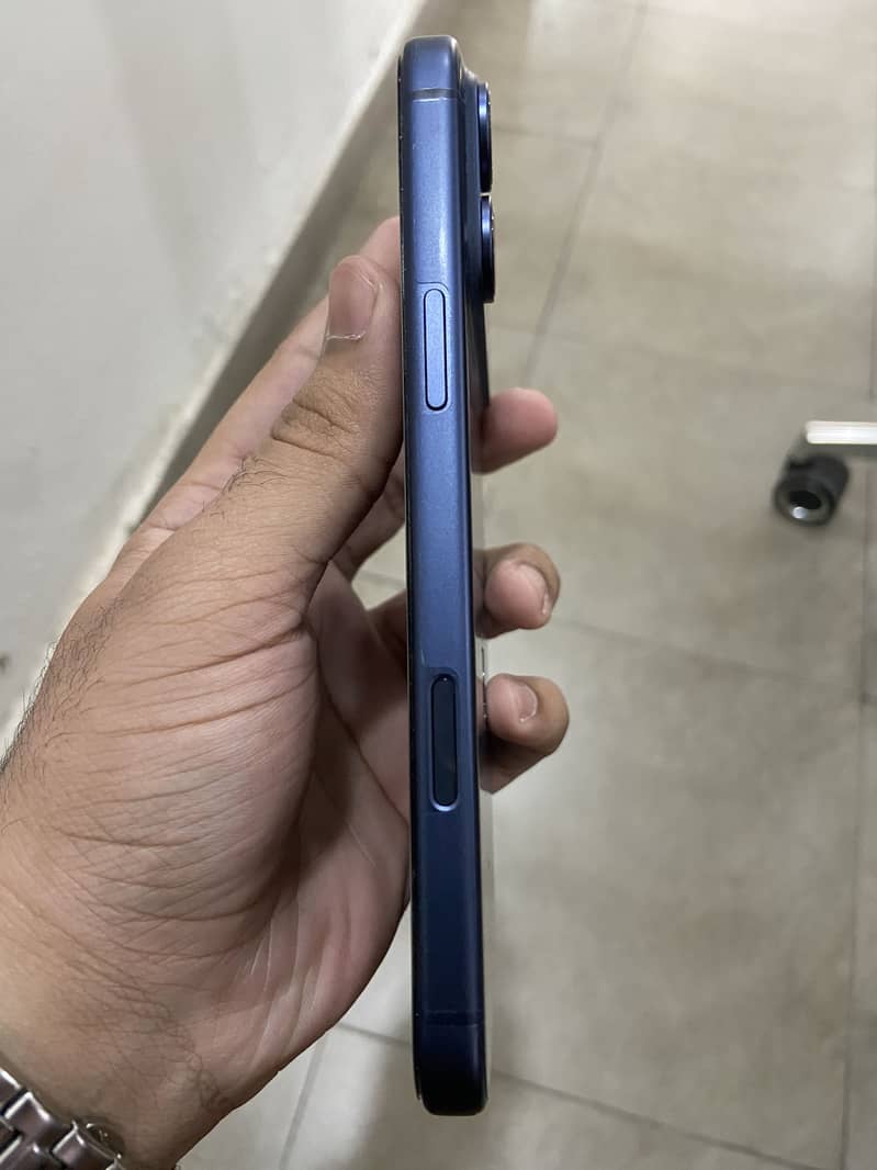 Apple iPhone 17 Pro Max 2