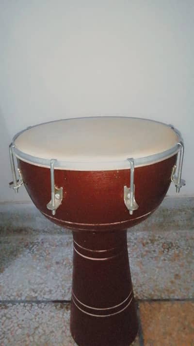 Wood darbuka