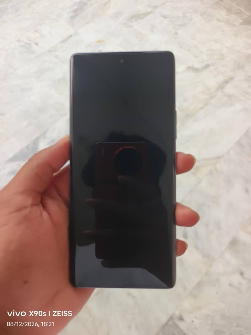 Tecno CAMON 30S 1
