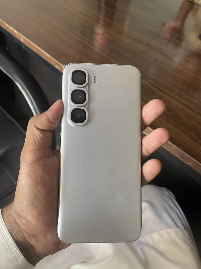 Infinix 3