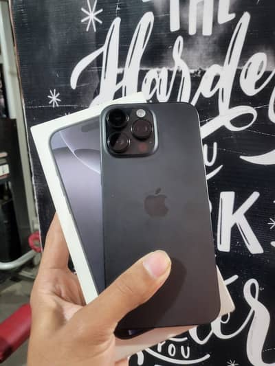 Apple iPhone 16 Pro Max