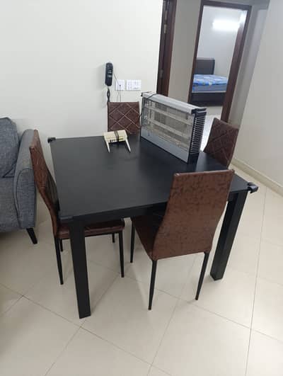 4 Seater Habitt Dining Table – Stylish & Excellent Condition