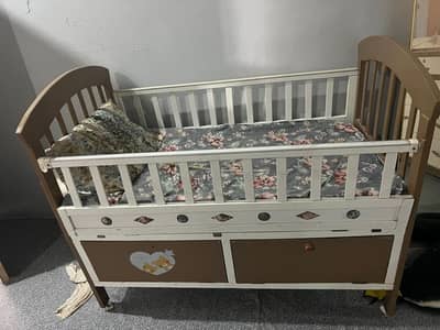 wood baby cot