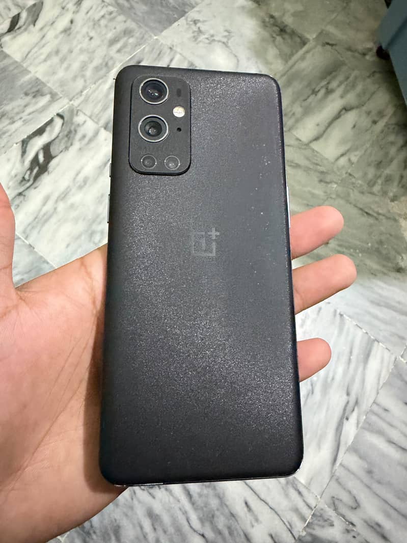 One Plus 9 Pro 6