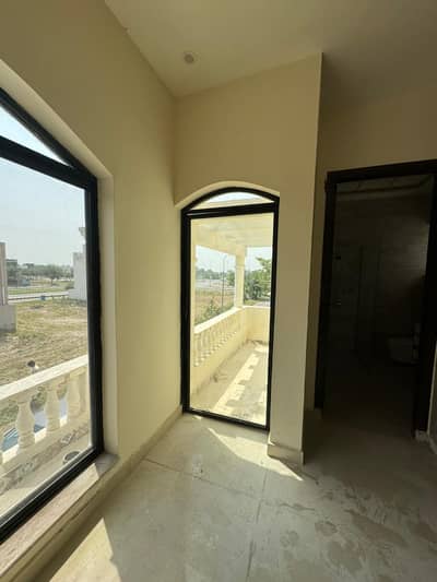 5 marla house for sale in 9 TOWN C block