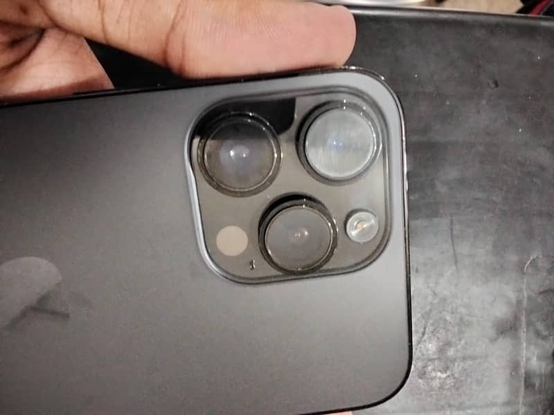 Apple iPhone 14 Pro Max 3