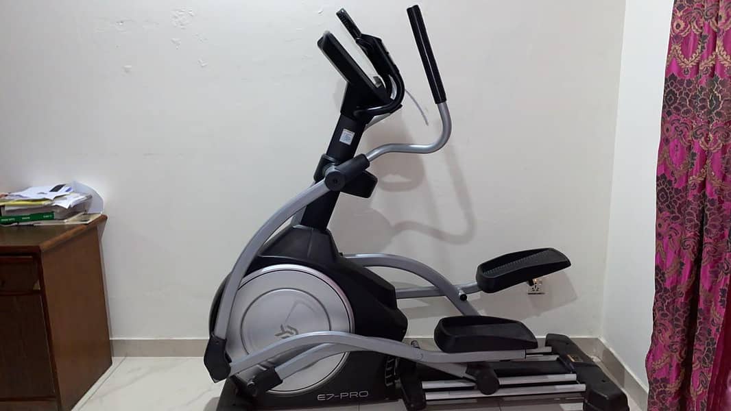 elliptical exercise machine 0
