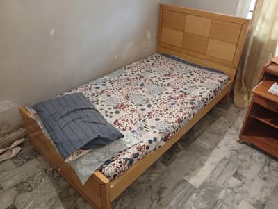SINGLE WOODEN BEDS FOR SALE