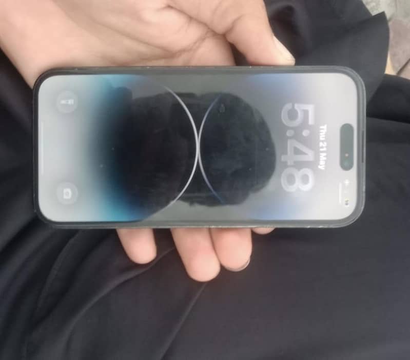 Apple iPhone 14 Pro 1