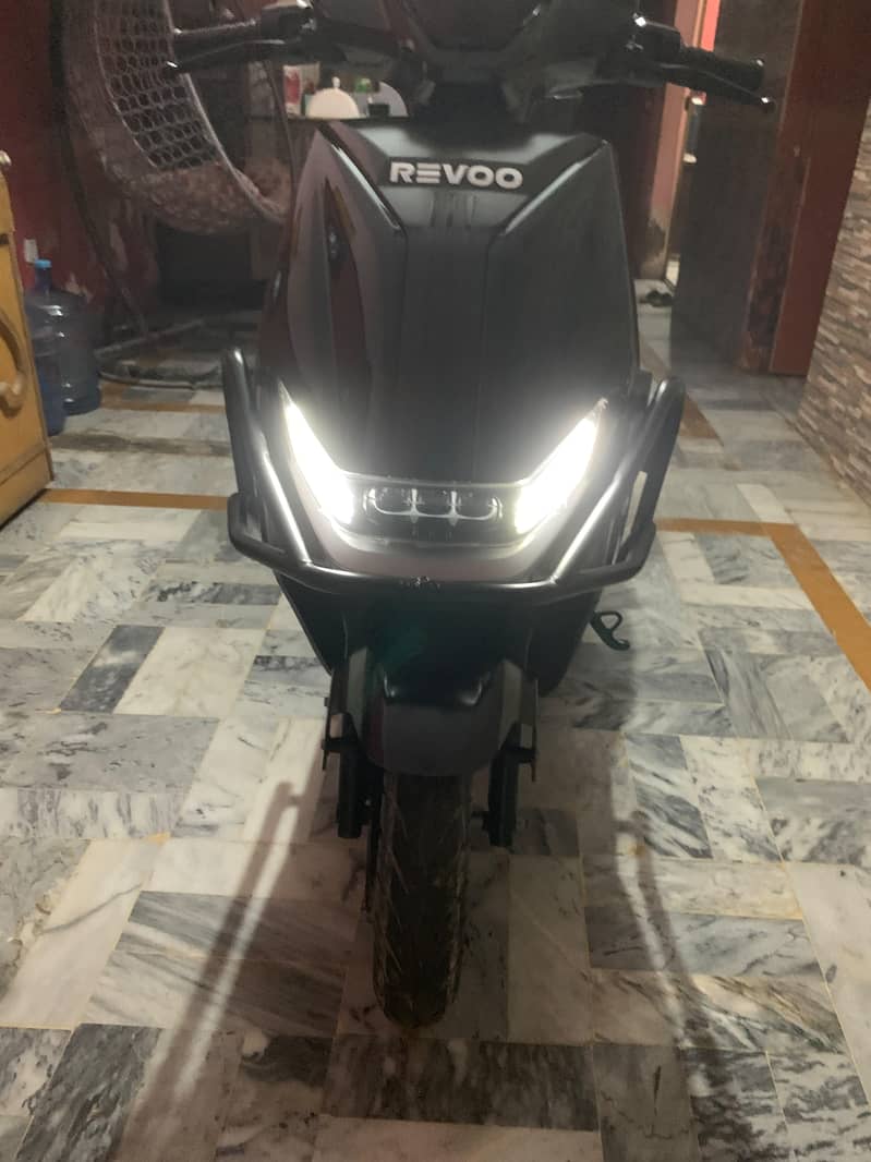 Revoo c35 5