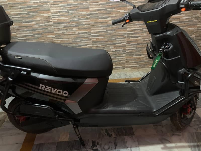 Revoo c35 11