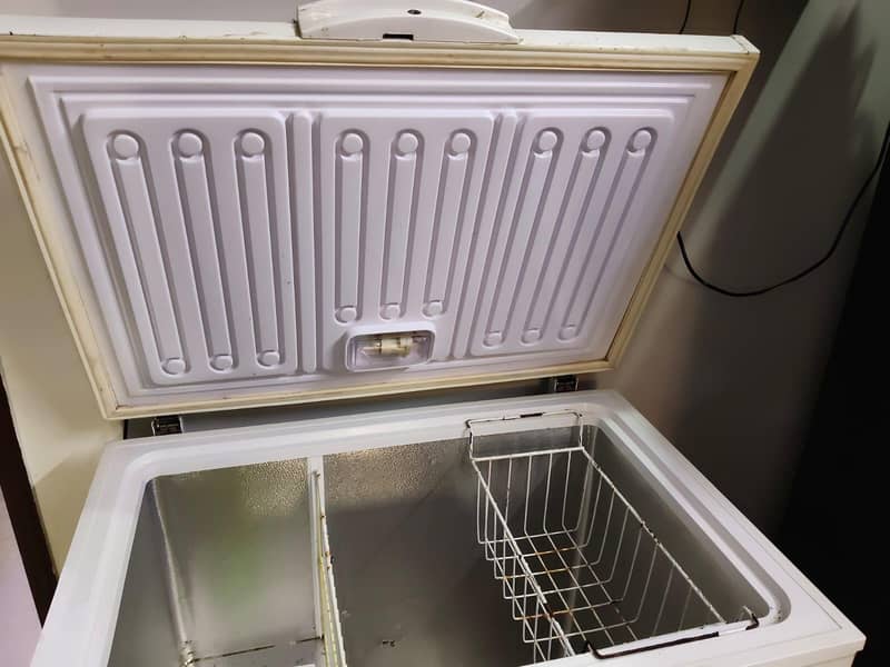 Dawlance refrigerator 2