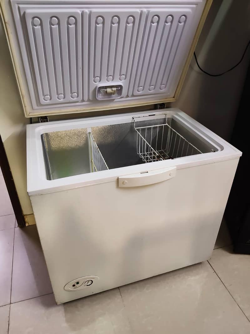 Dawlance refrigerator 4