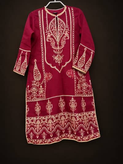 Sapphire fully embroidered maroon organza shirt with dubbtta & trouser