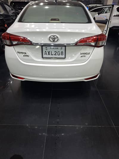 Toyota yaris 1.3 cvt ativ