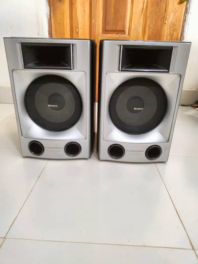 Sony Gn v111d speaker each 160watts pair