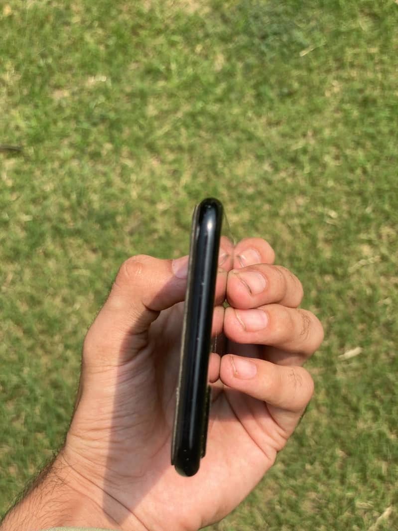 Apple iPhone 7 Plus 2