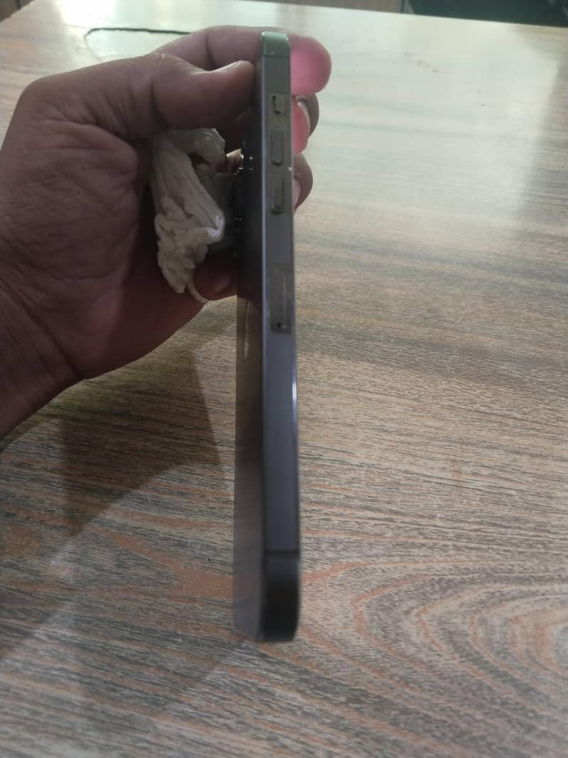 Apple iPhone 12 Pro Max 3
