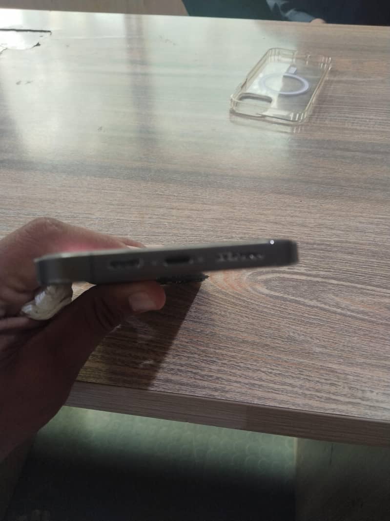 Apple iPhone 12 Pro Max 4