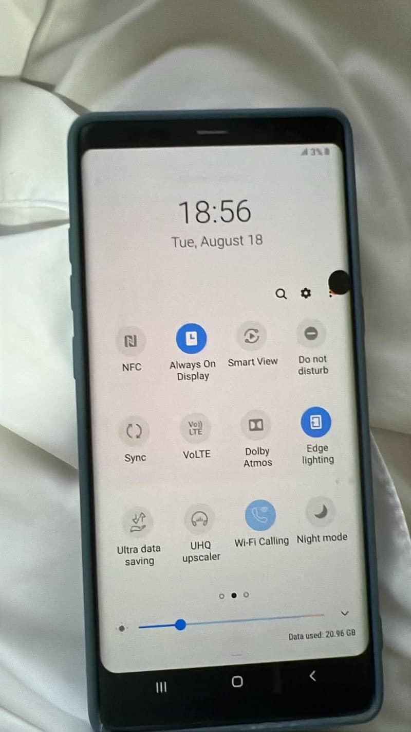 Samsung Mobile Note 8 1
