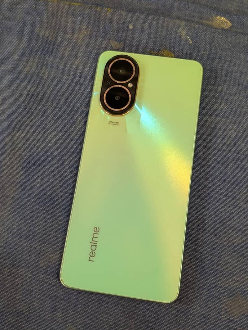 Realme C67 0