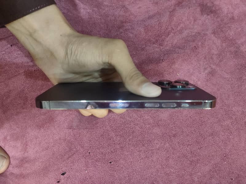 Apple iPhone 14 Pro Max 3