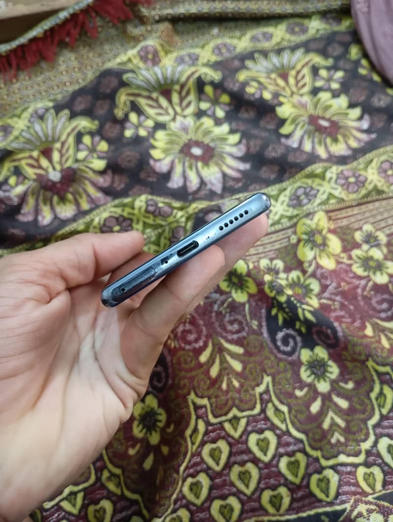 Tecno Spark 20 Pro Plus 4