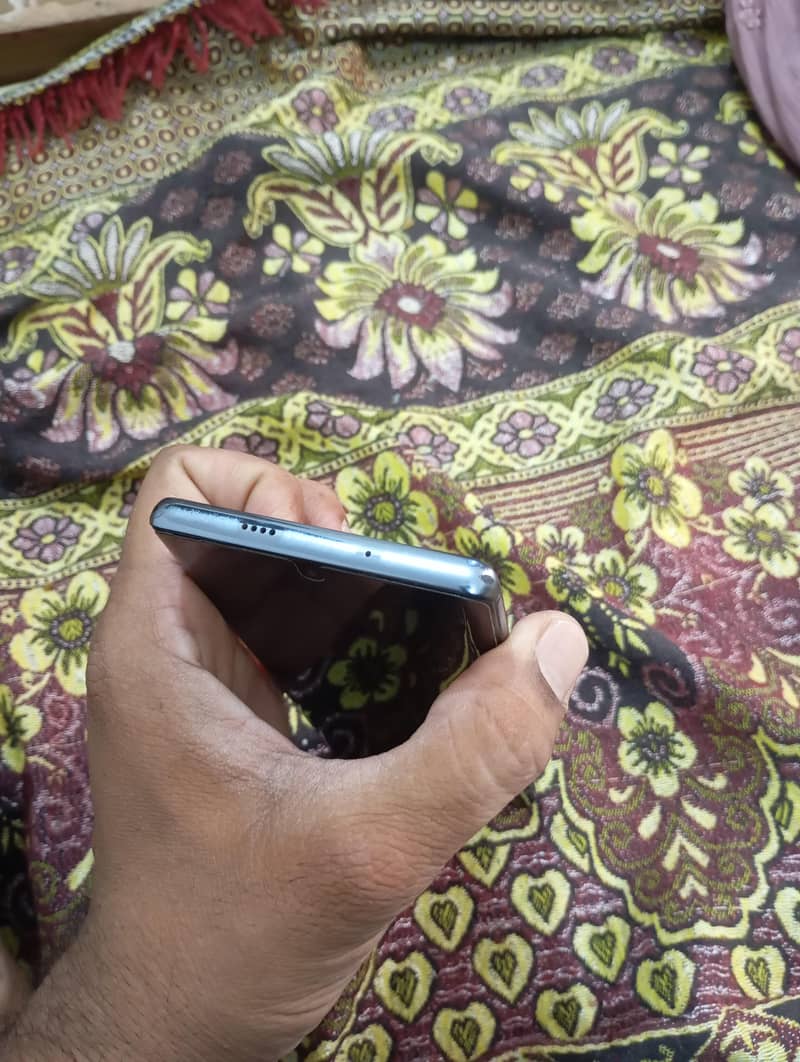 Tecno Spark 20 Pro Plus 5