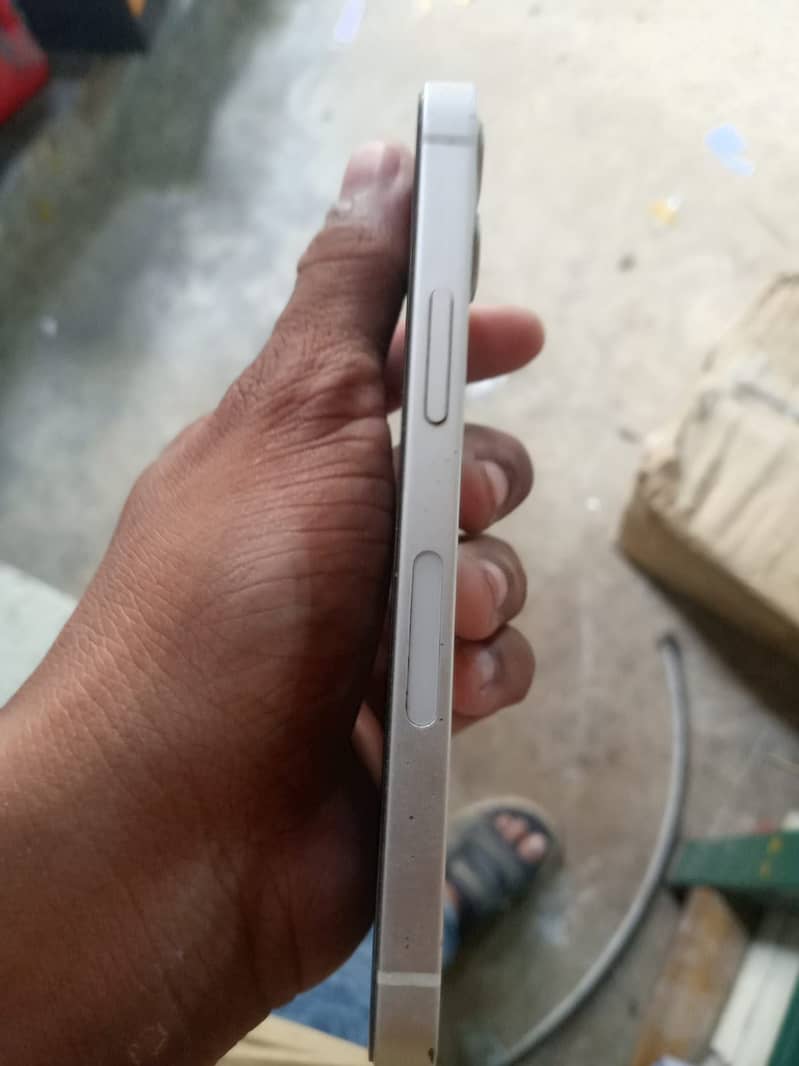 Apple iPhone 12 mini 7