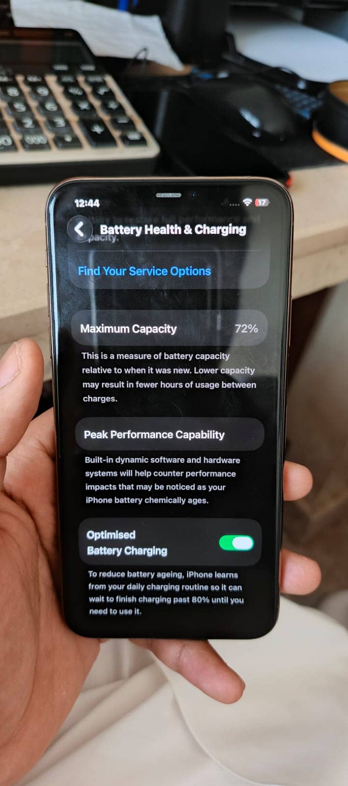 Apple iPhone 11 Pro Max 4