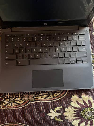 fress crombook 4 32 tach screen