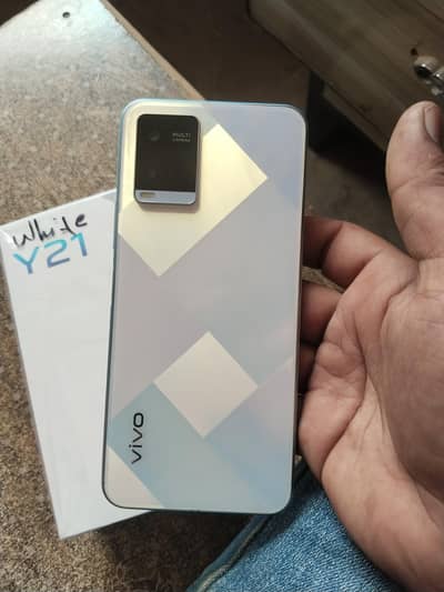 Vivo Y21