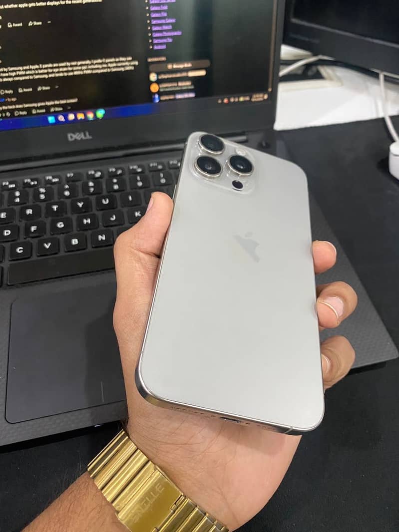 Iphone 15 pro max e sim working 3