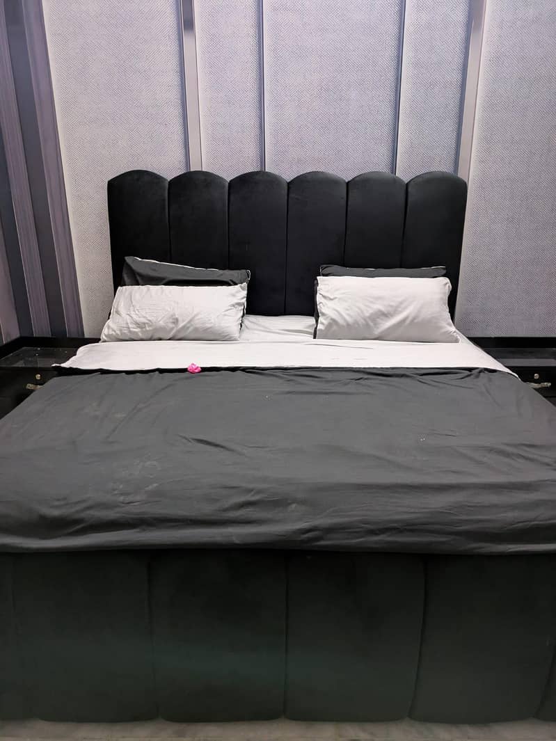 king sized bed 2