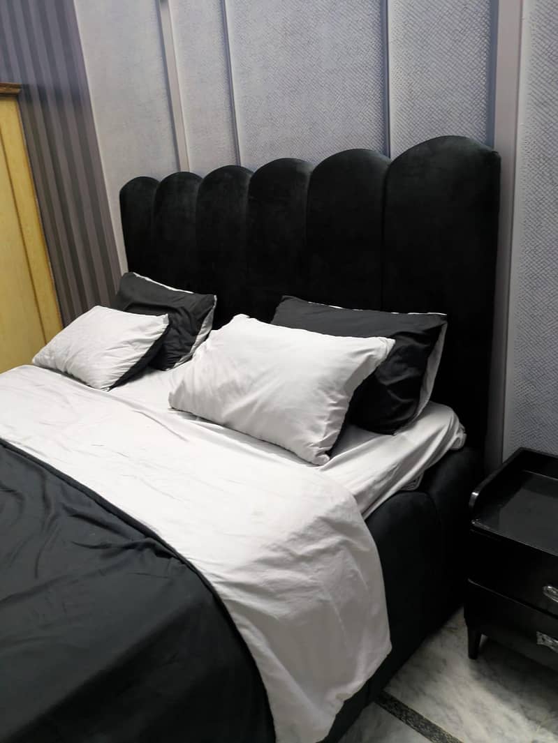 king sized bed 6