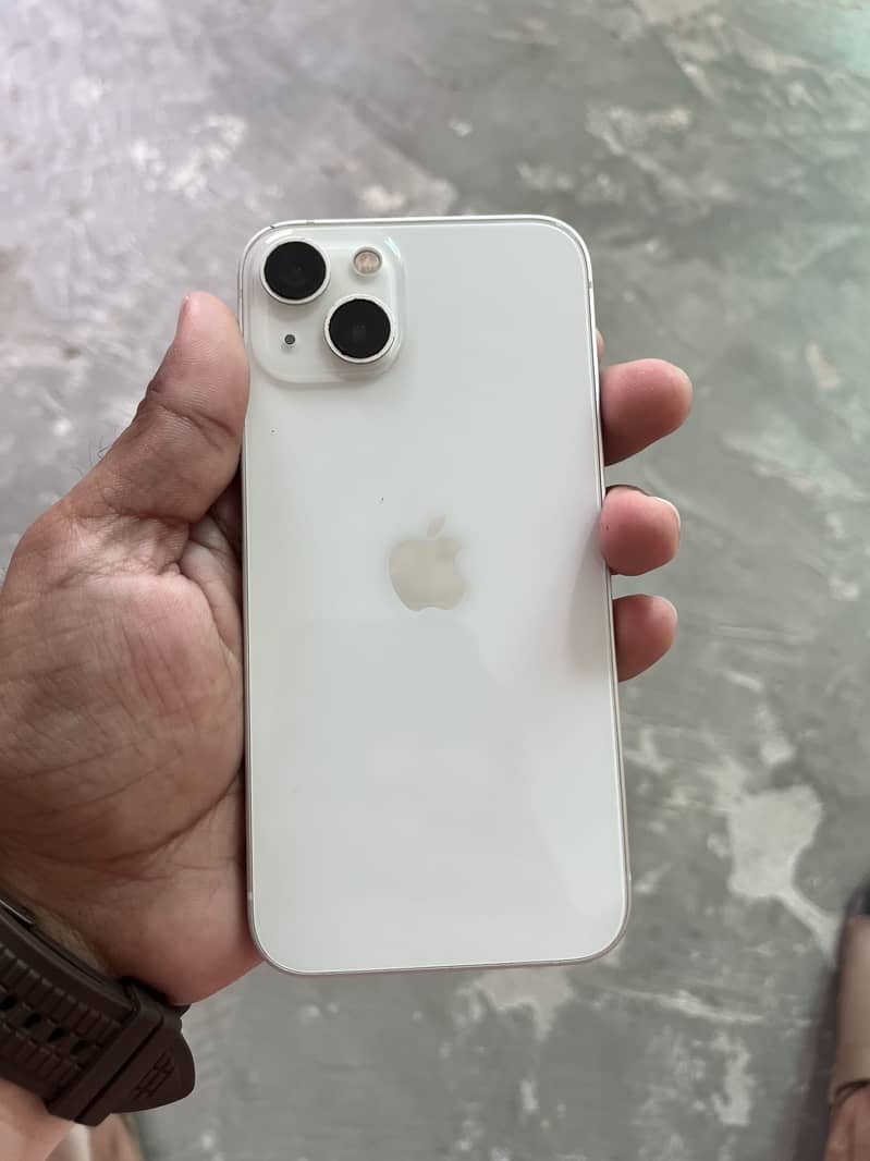 Apple iPhone 13 0