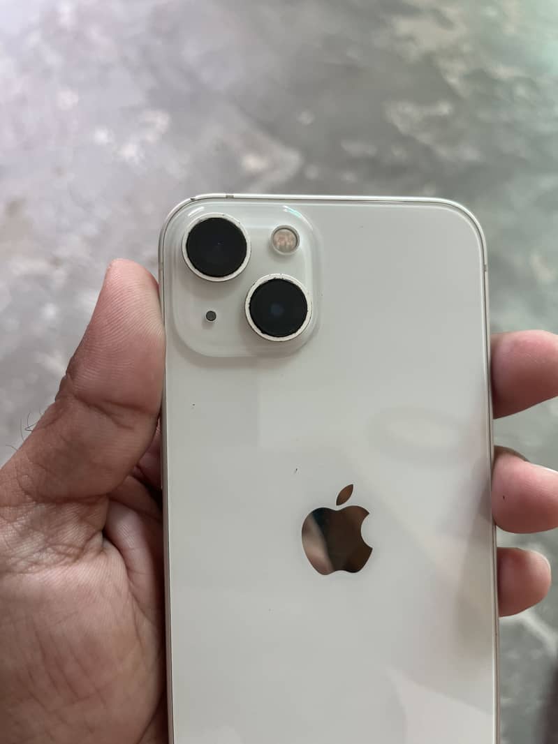 Apple iPhone 13 6