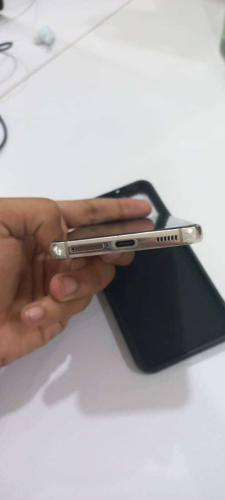 Samsung S22 5