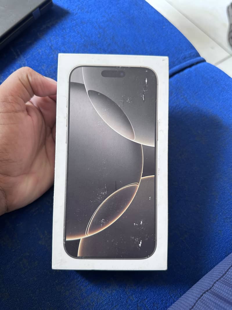 Apple iPhone 16 Pro Max 1