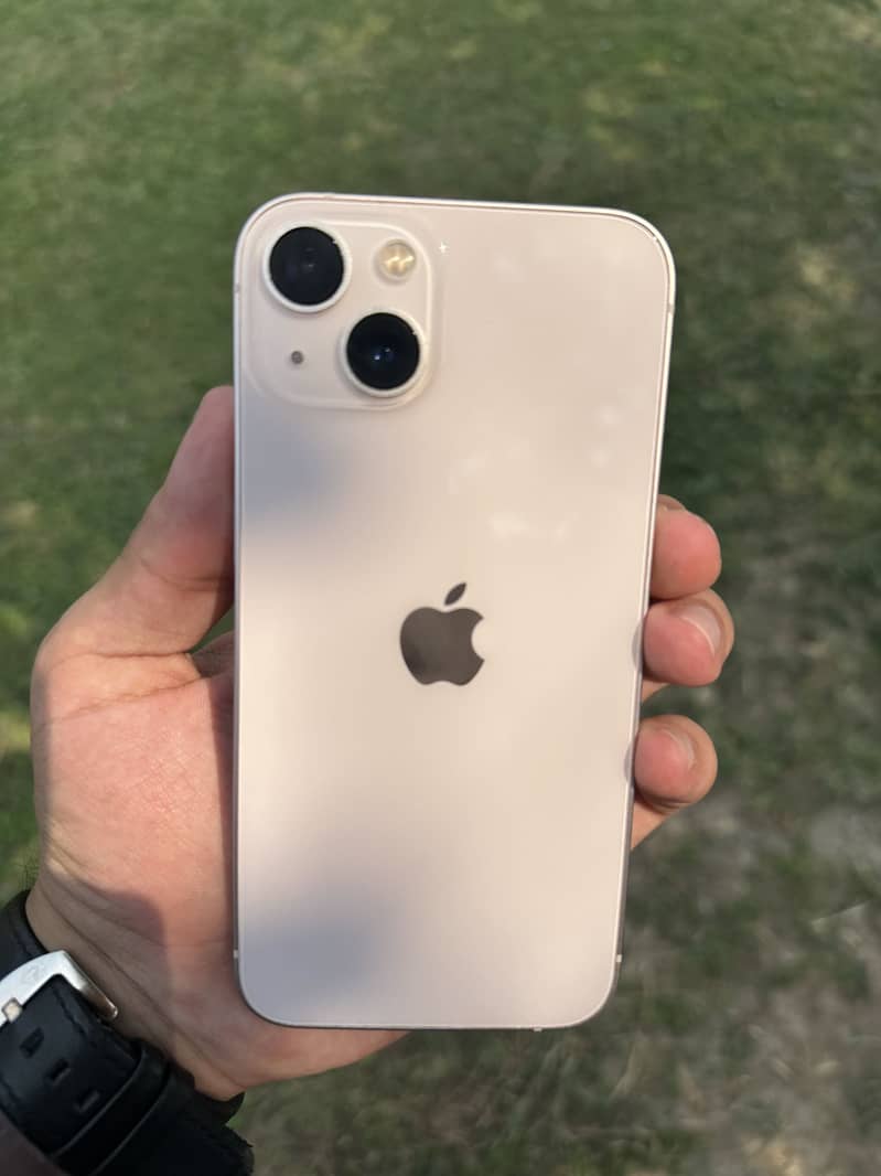 Apple iPhone 13 5