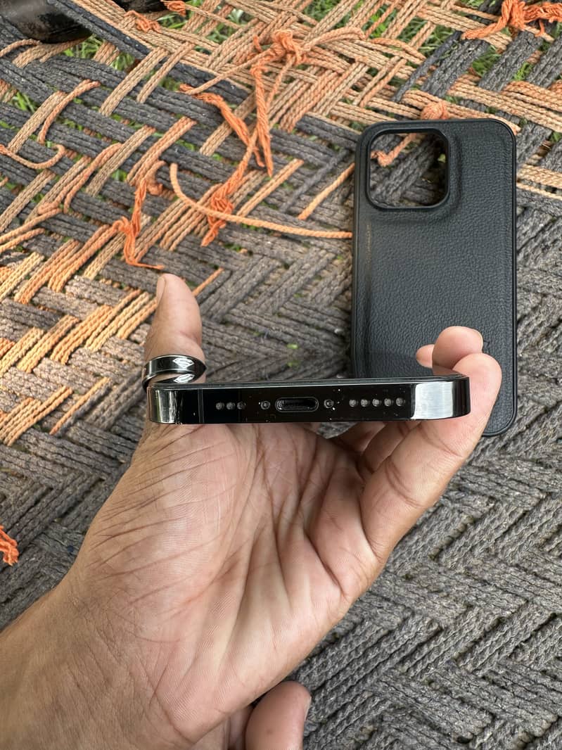 Apple iPhone 14 Pro 3