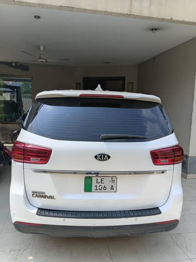 KIA GRAND CARNIVAL 2019