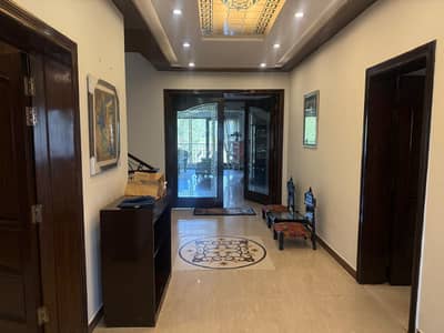 1 KANAL ELEGANT and FULLY FURNISHED with GOLF VIEW house for RENT in DHA RAYA