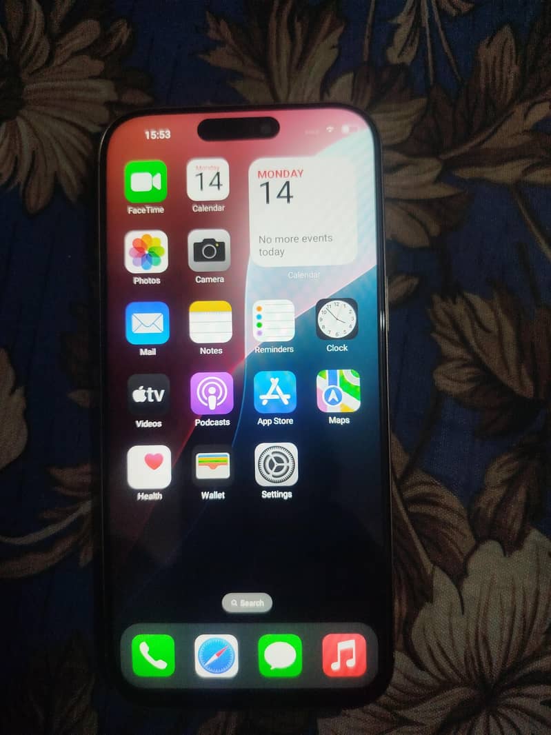 Apple iPhone 16 Pro Max 1