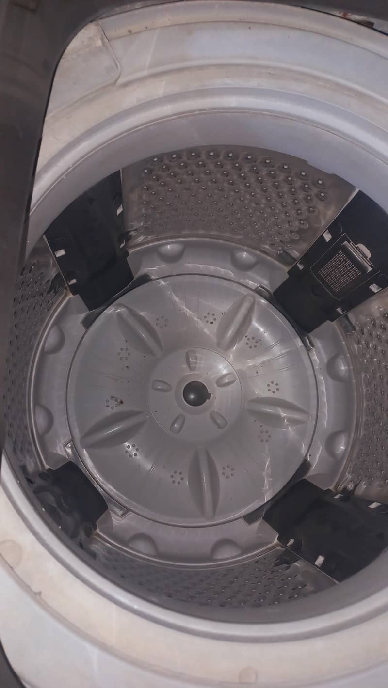 dawlance DWT 1775 automatic washing machine. 1