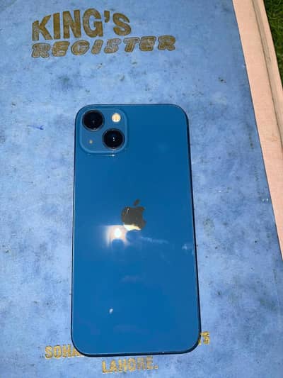 Apple iPhone 13