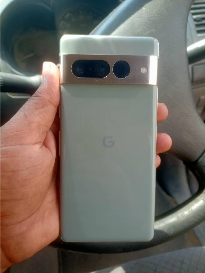 Google Pixel 7 Pro 2