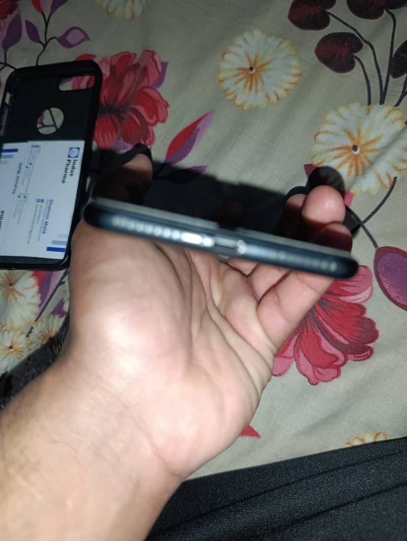 Apple iPhone 7 Plus 1